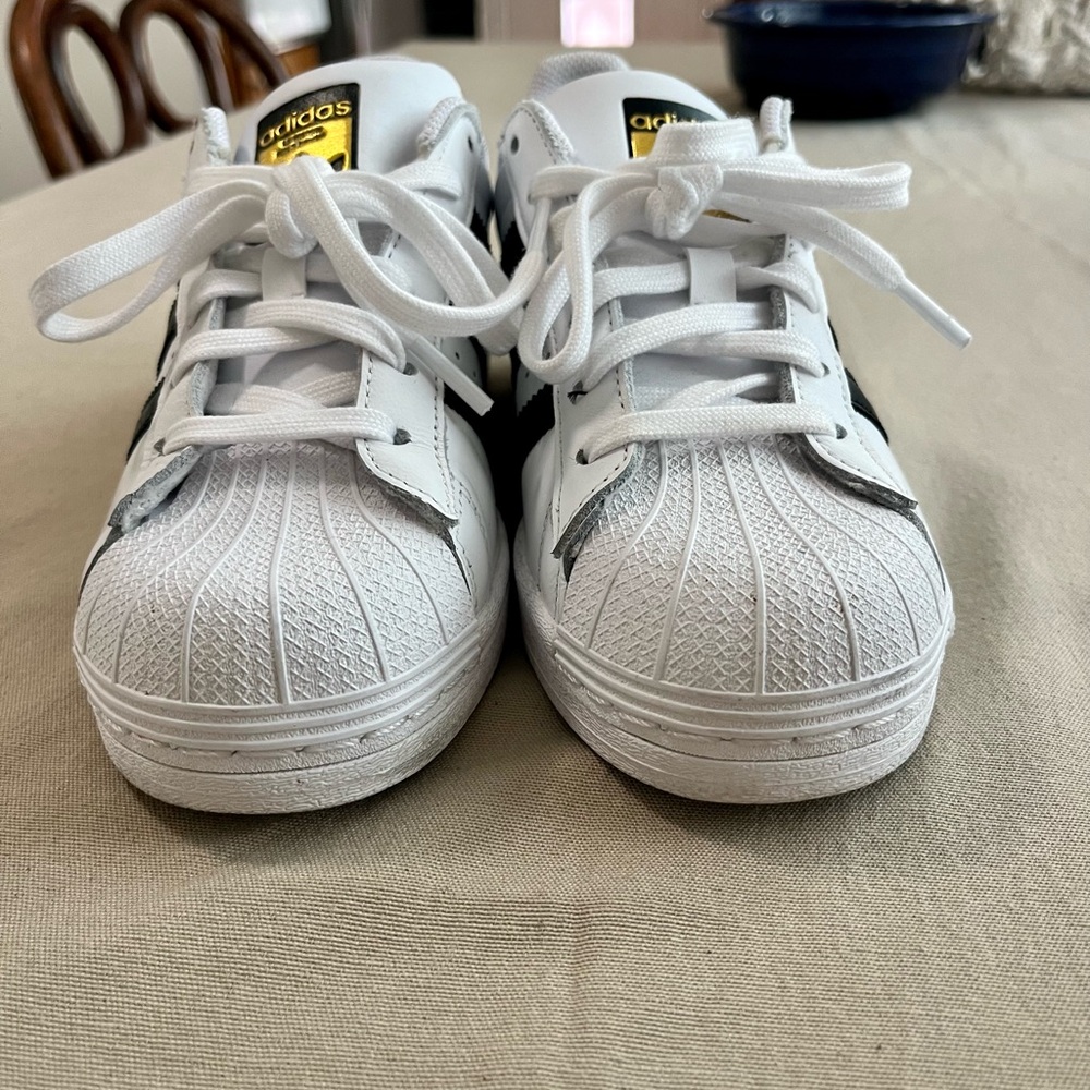 Adidas Superstar Black White Gold Sneakers Mens size 5